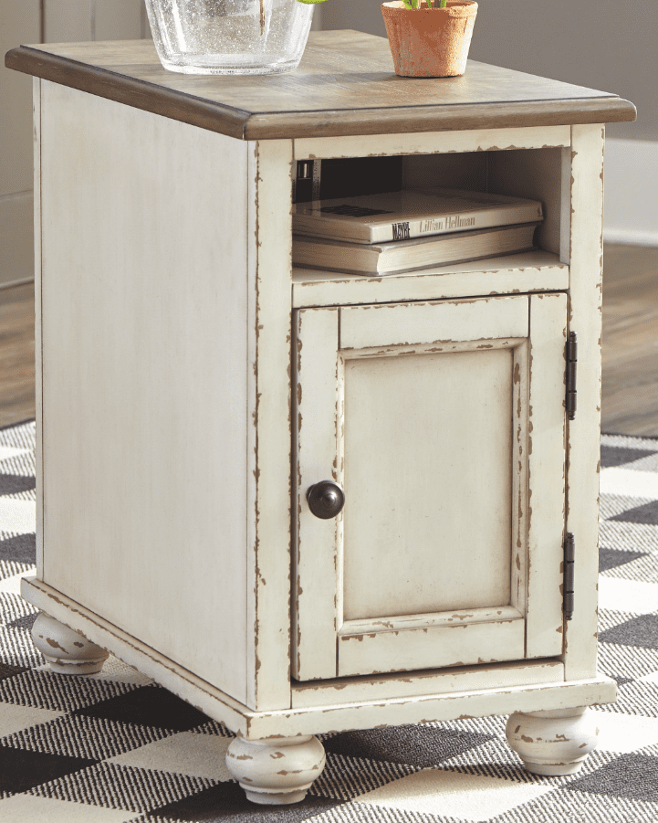 Brooklyn Chairside Table